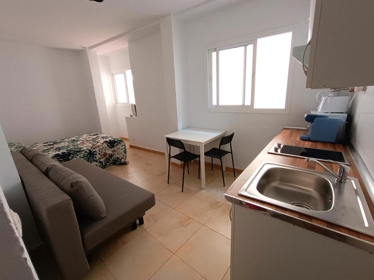 Apartamentos Duende Malaga Exterior photo